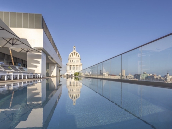 Birthday celebration in a luxury penthouse in Havana