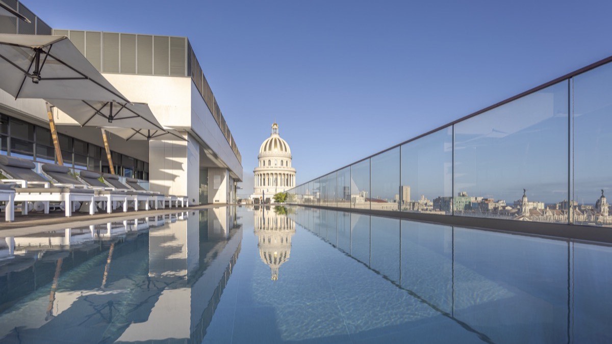 Birthday celebration in a luxury penthouse in Havana