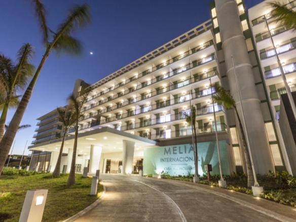 Melia Internacional Varadero — beachfront resort
