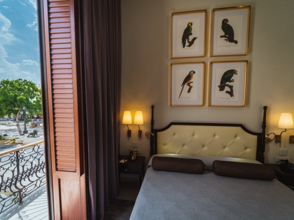 Mystique Regis Habana by Royalton — boutique interior