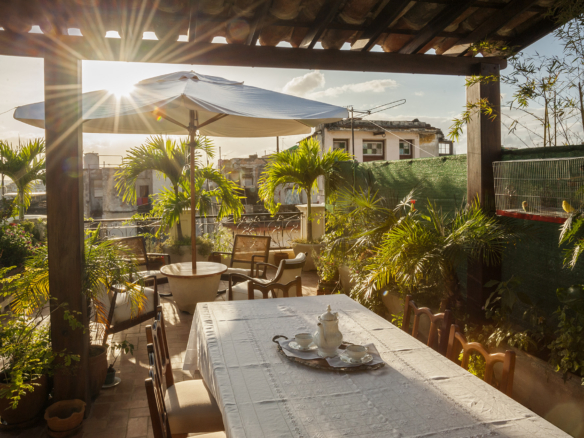 Colonial house in Habana Vieja - a Cuban property sale is signed before the state notary in the municipality where the house stands
