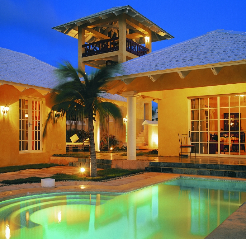 Private villa terrace and pool in Havana available for a full buyout